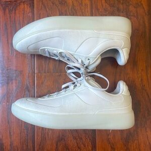 Lululemon Womens Cityverse sneakers size 10